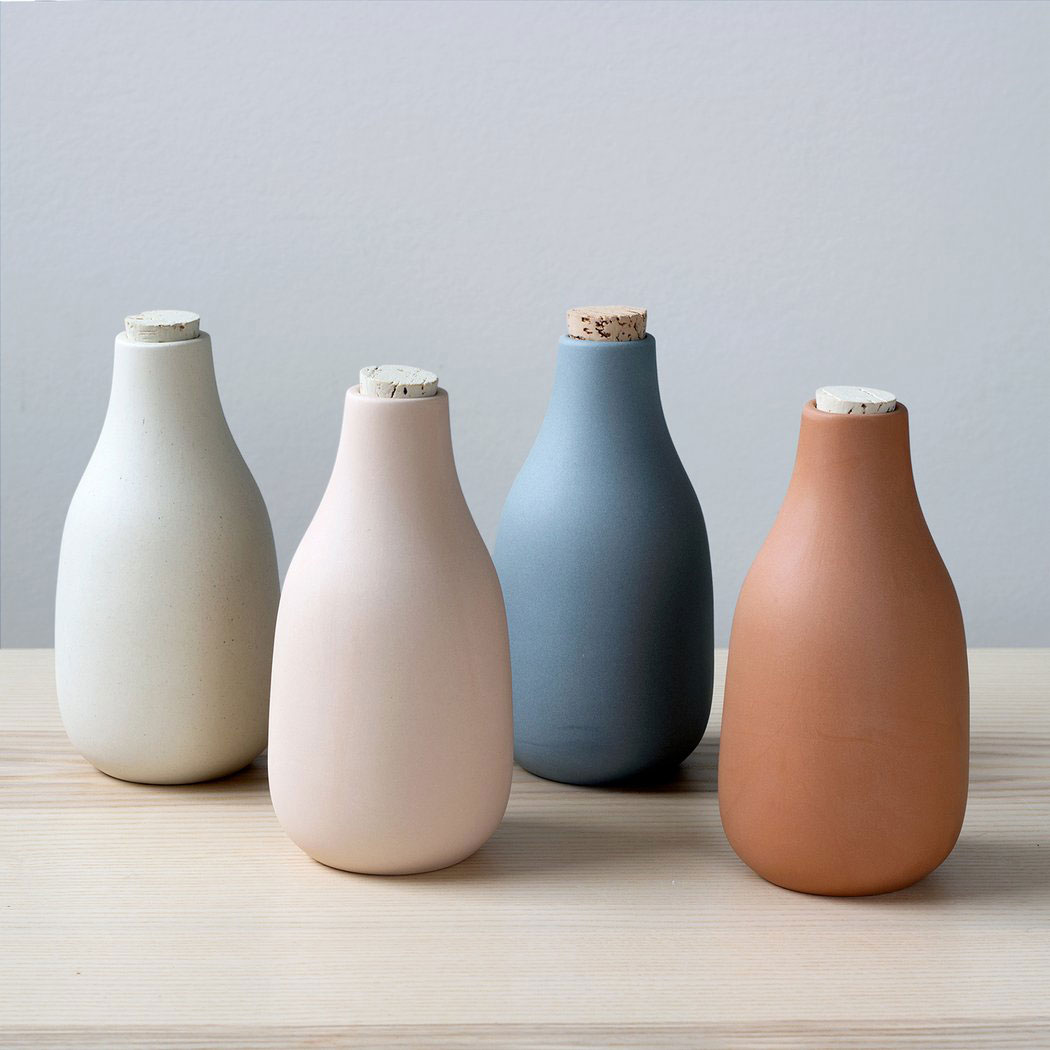 ceramic-pieces-simple-carafes